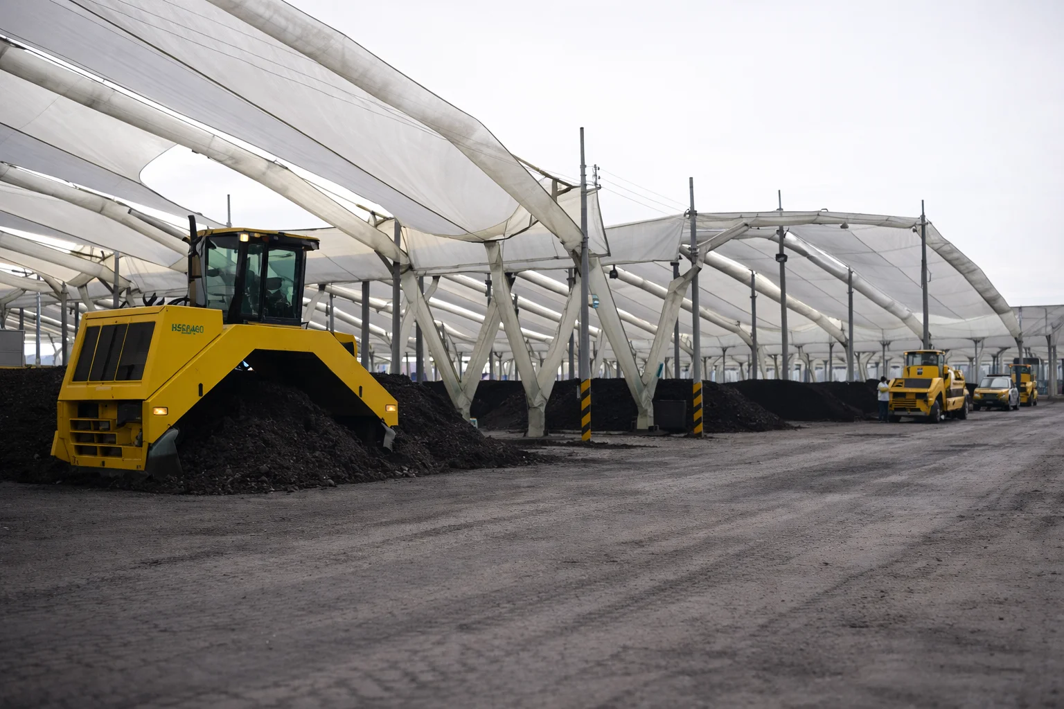 Compostaje de residuos orgánicos y valorización de subproductos agroindustriales